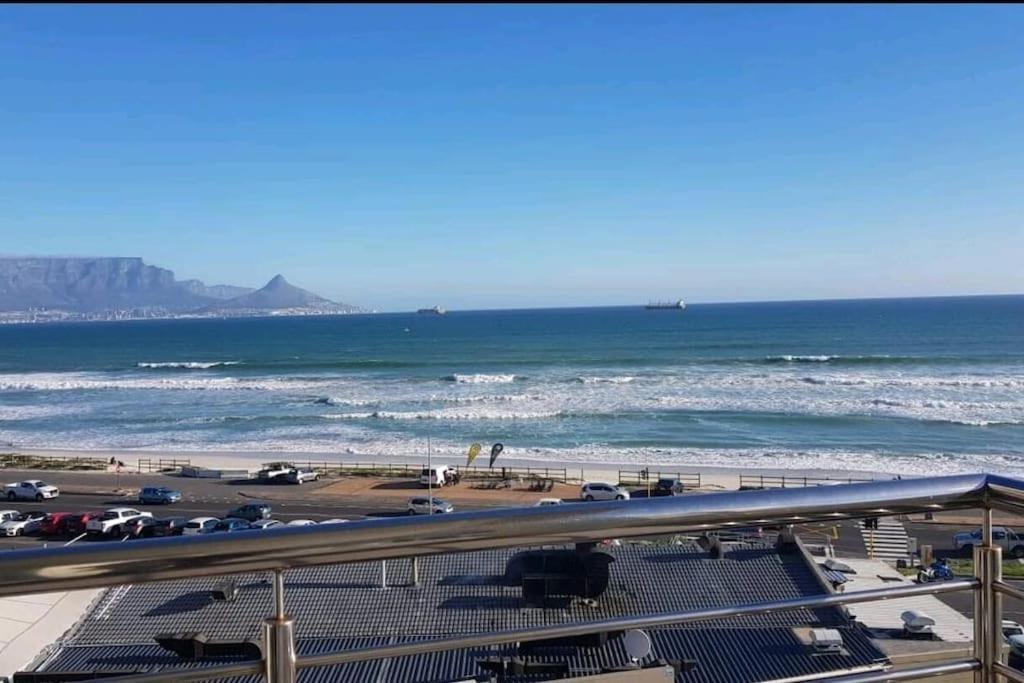 Appartement Bloubergstrand 2 Bedroom Beachfront Le Cap